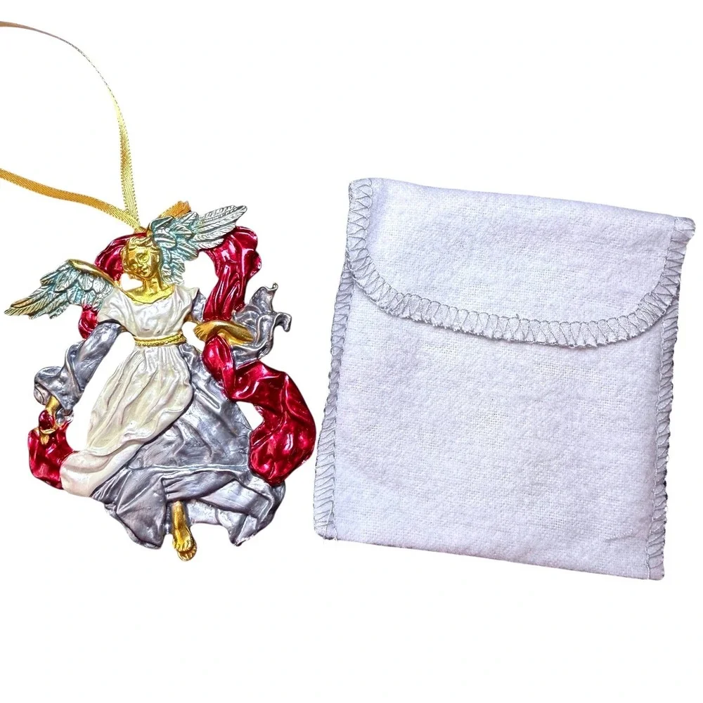 The Metropolitan Museum of Art THE MET‎ 2017 Angel Tree Handmade Ornament Boxed